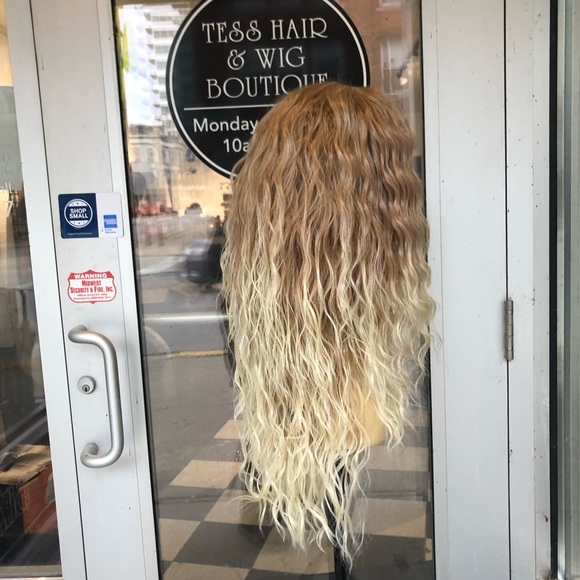 Wig lacefront long blonde 27/613 loose curly wavy ash blonde main image 6